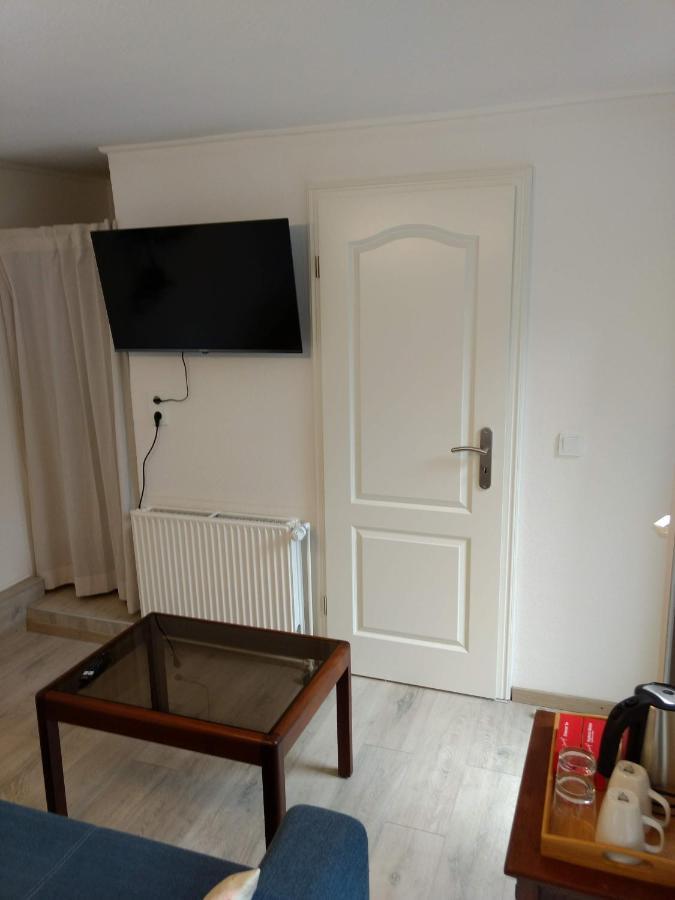Ruhige, Gemuetliche 1-Zimmer Gartenwohnung Fuer 2 Erwachsene Lübeck Buitenkant foto